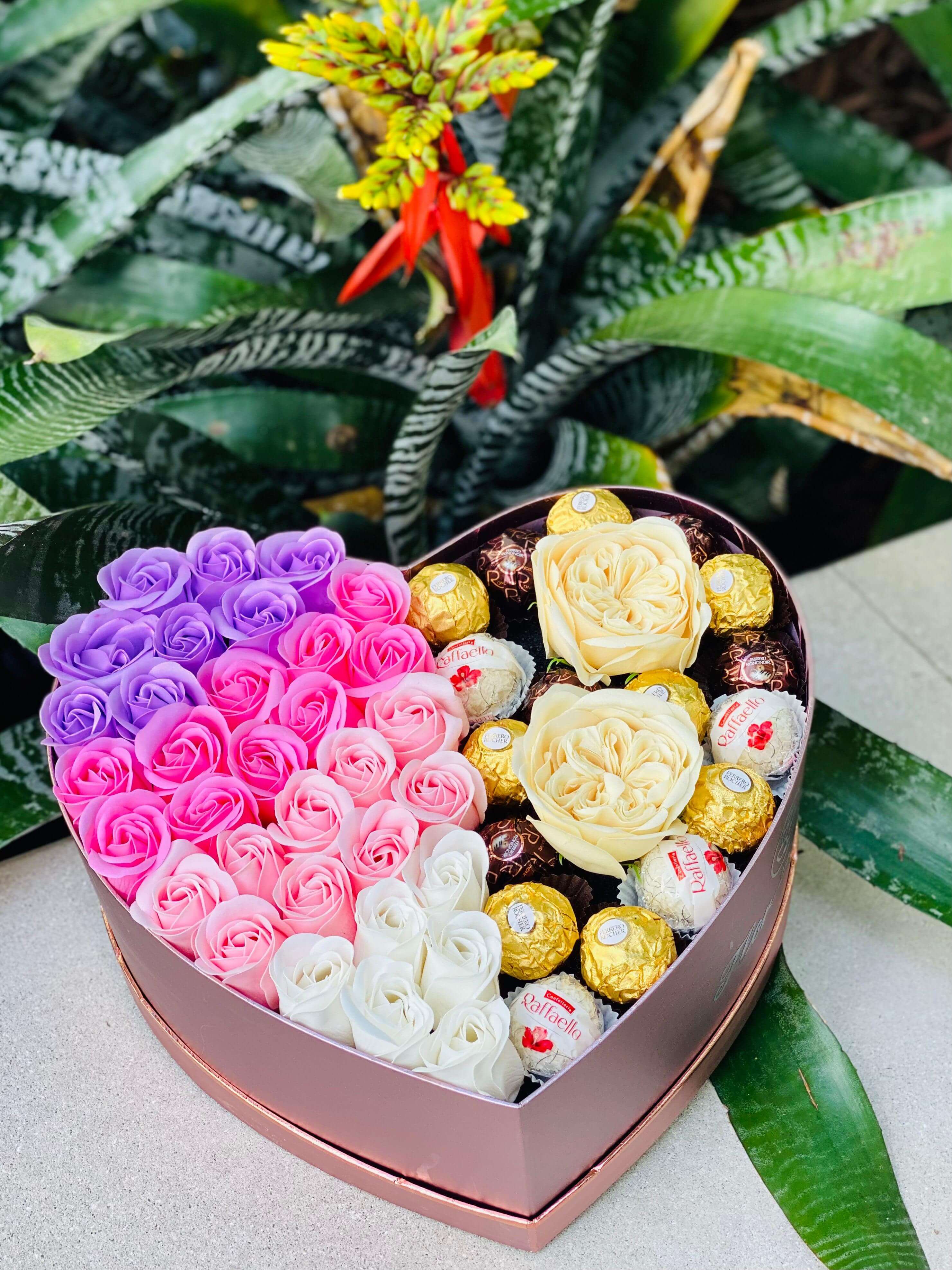 Aromatic Large Ombre Gift Heart - Rose Soap & Ferrero Combo - Flor De Lux