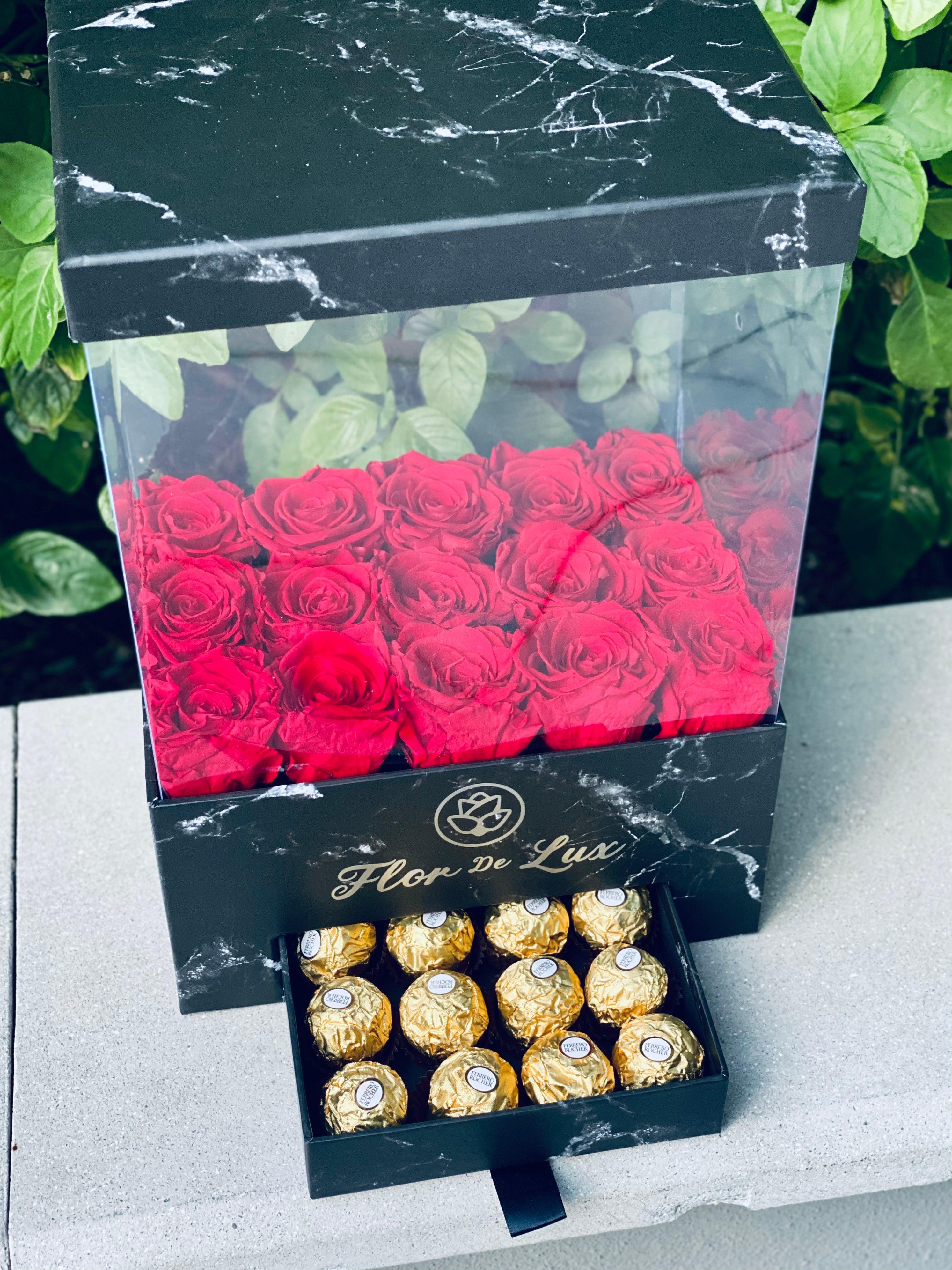 De Lux 3D Marble Gift Box - Preserved Roses
