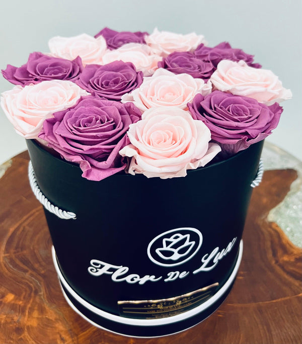 Small Black Round Box - Preserved Roses - Flor De Lux