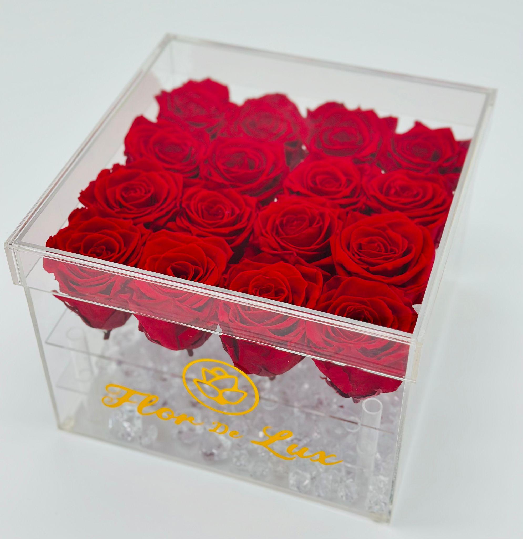 Medium Acrylic Square Box - Preserved Roses - Flor De Lux