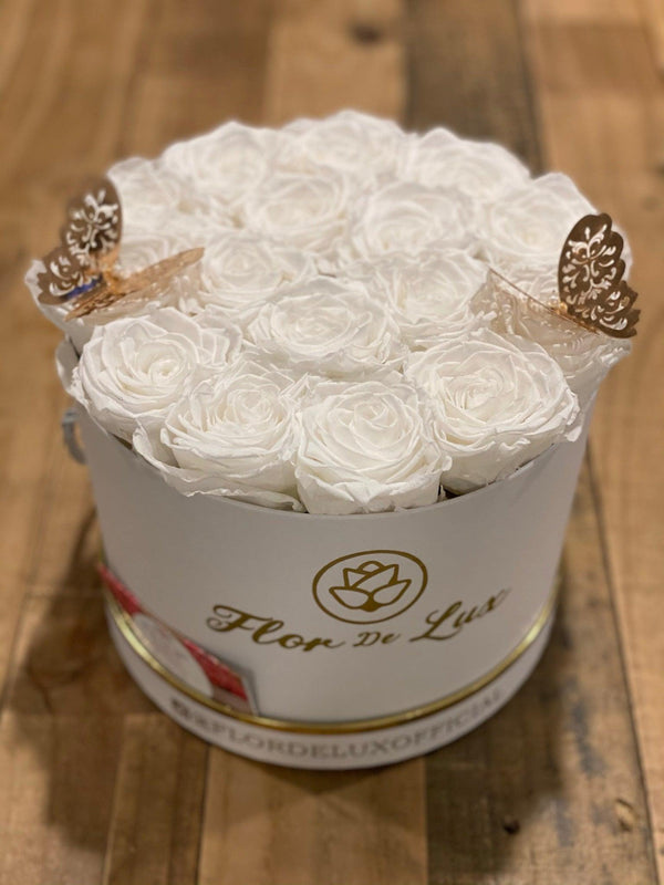 Medium White Round Box - Preserved Roses - Flor De Lux